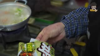 How to Make Black Bean Instant Noodle (자장면) - Korean Street Food