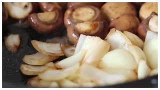 Cooking English Breakfast (Yummy!)