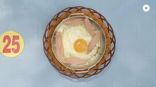 Vietnamese Breakfast With This Sizzling Banh Mi