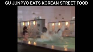 GU JUNPYO EATS KOREAN STREET FOOD