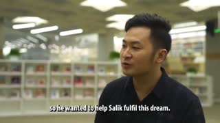 Cambodian Boy Who Speaks 16 Languages