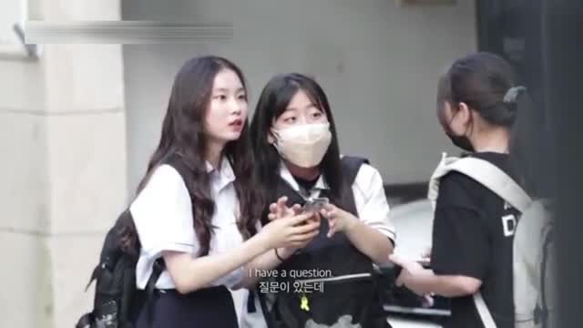 Talking to Korean student in English